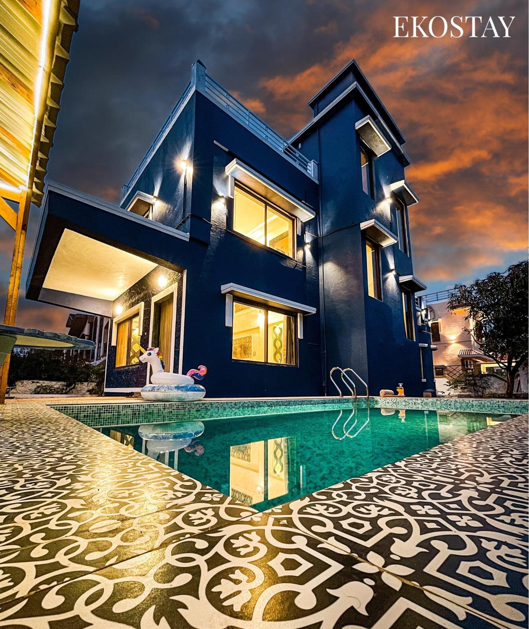 Eko Stay Gold - Gatsby Villa Lonavala Bagian luar foto