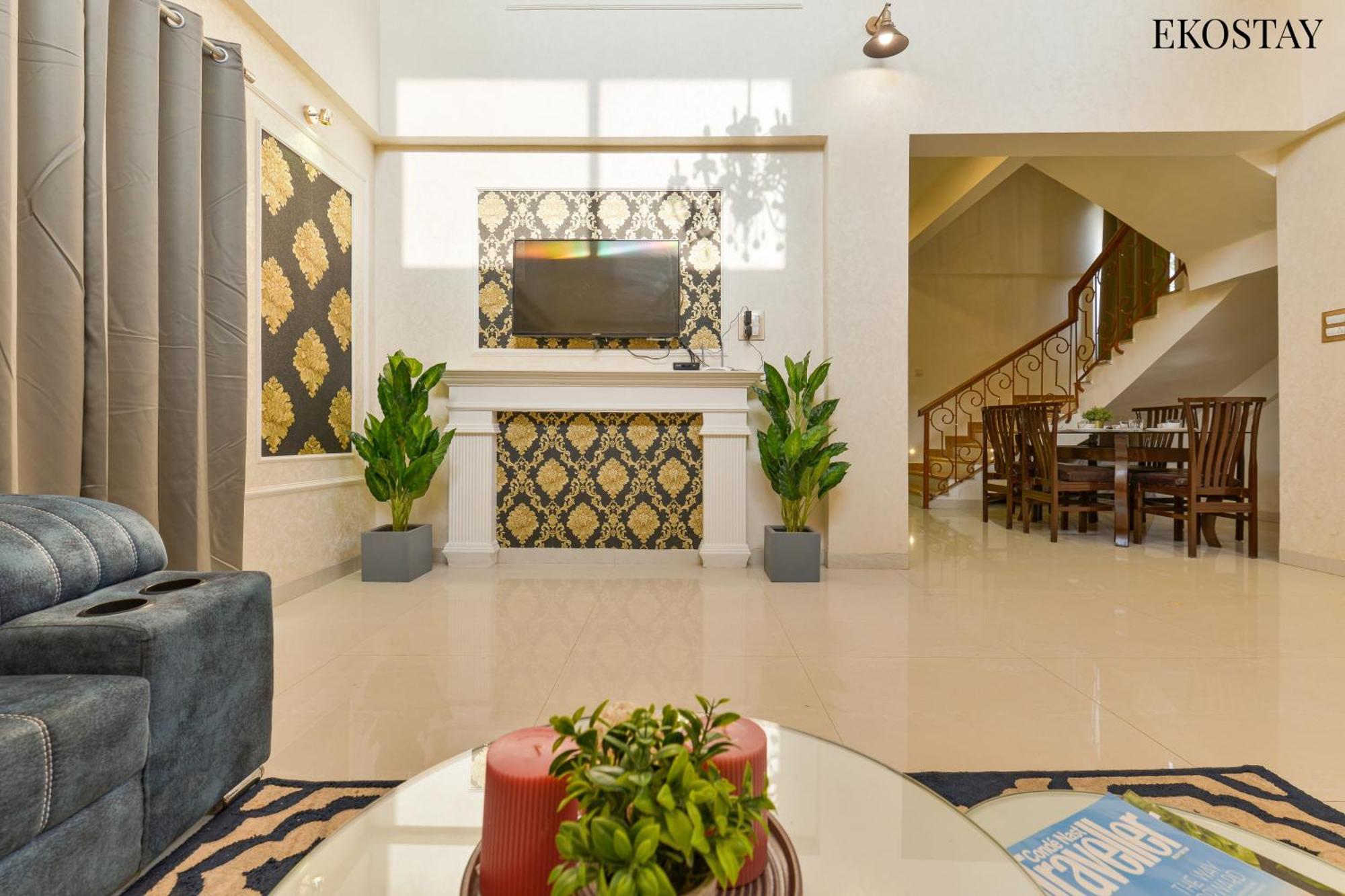 Eko Stay Gold - Gatsby Villa Lonavala Bagian luar foto